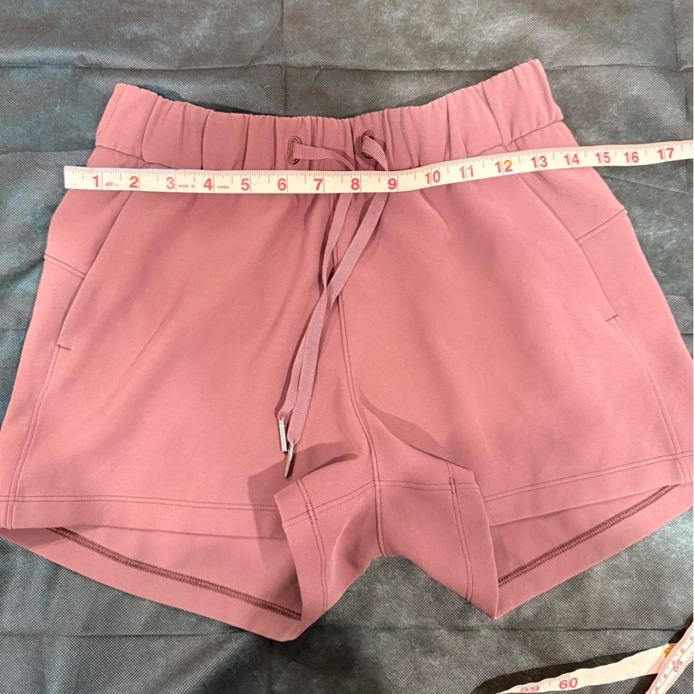 🔥Lululemon Drawstring High-Rise Shorts - Plum Size 4 🔥 - Picture 6 of 6